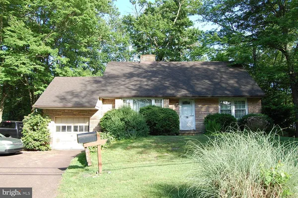 $395,000 | 314 East Park Avenue, Sellersville, PA 18960