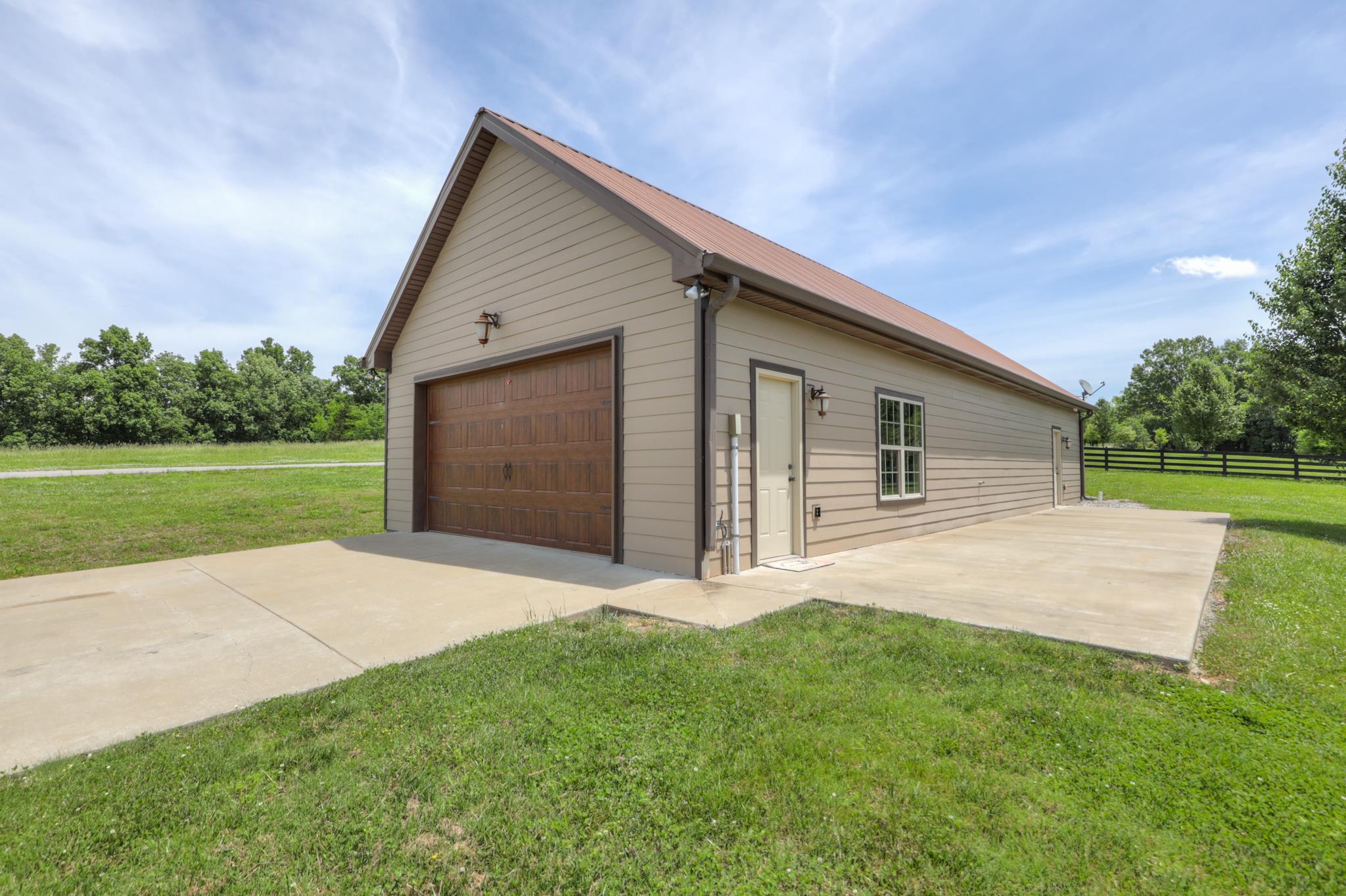 561 Cairo Bend Road Lebanon, TN 37087 - Photo 6 of 29 a front view of house with yard and green space