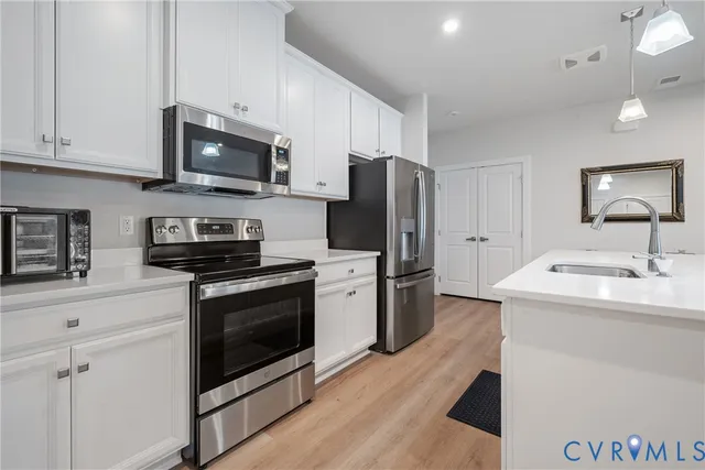 $285,000 | 6601 Citory Way, Unit 304, Moseley, VA 23120