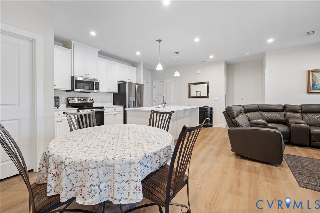 6601 Citory Way, Unit 304 Moseley, VA 23120 - Photo 7 of 33