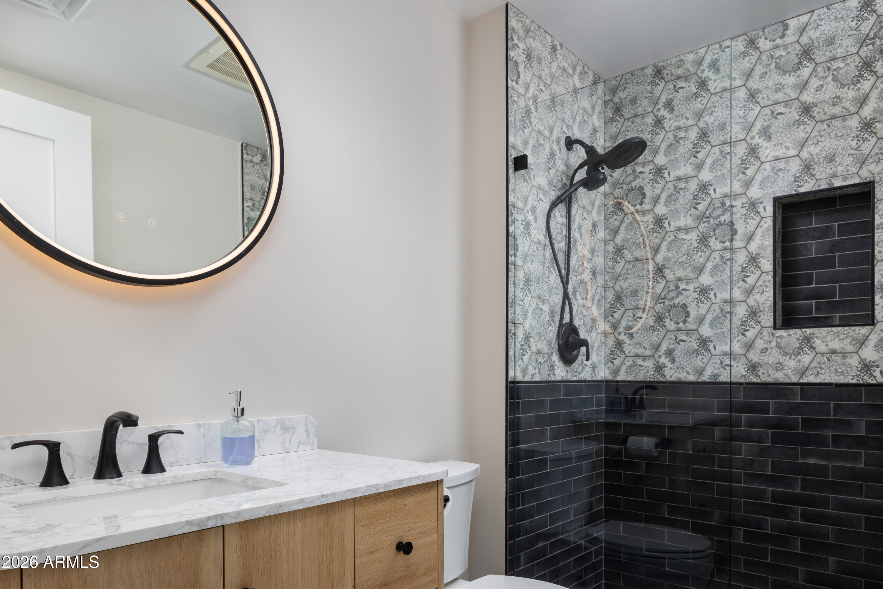 140 East Rio Salado Parkway, Unit 1103 Tempe, AZ 85281 - Photo 19 of 29 Secondary Bathroom