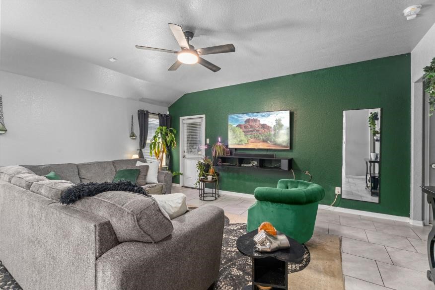 715 Harvest Bluff Drive Rosharon, TX 77583 - Photo 11 of 36