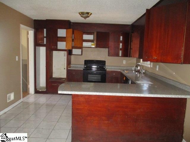 103 Chesterfield Road Greenville, SC 29605 - Photo 2 of 10 Gallery Image 2