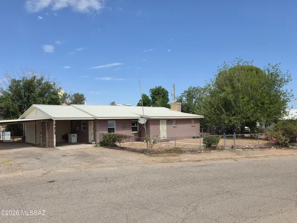 $199,000 | 165 North Park Lane, Benson, AZ 85602