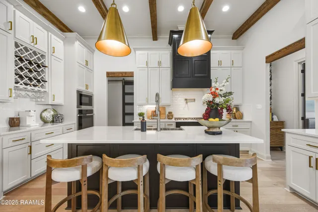 $569,000 | 300 Alexander Palm Avenue, Youngsville, LA 70592