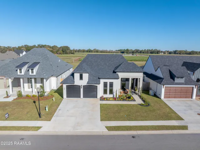 $569,000 | 300 Alexander Palm Avenue, Youngsville, LA 70592
