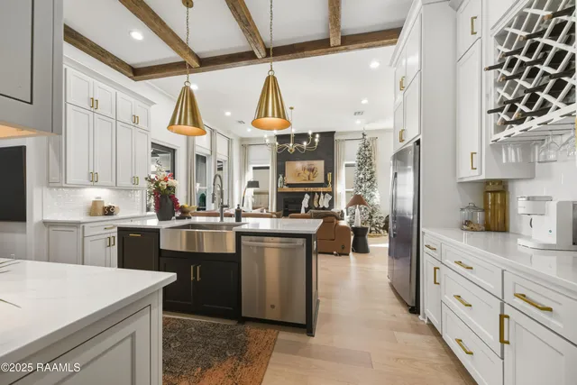 $569,000 | 300 Alexander Palm Avenue, Youngsville, LA 70592