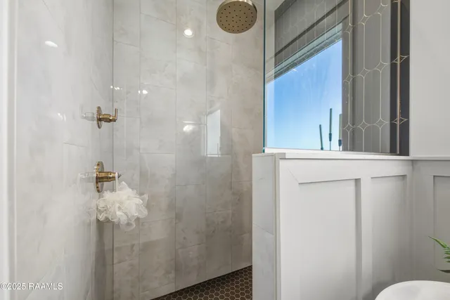 $569,000 | 300 Alexander Palm Avenue, Youngsville, LA 70592