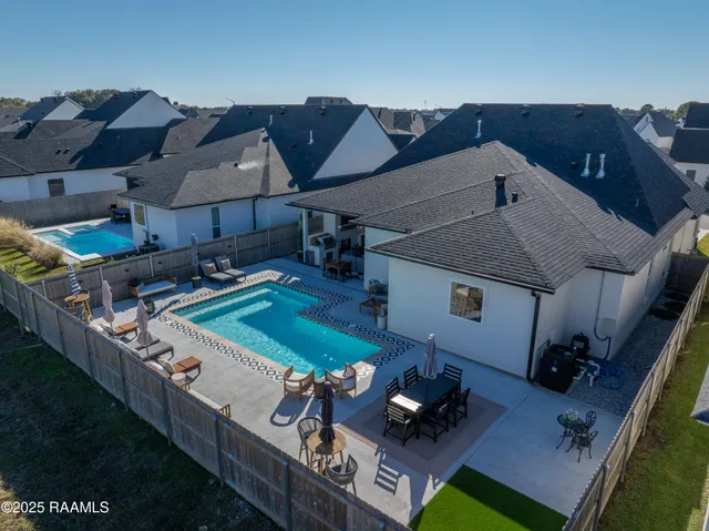 $569,000 | 300 Alexander Palm Avenue, Youngsville, LA 70592