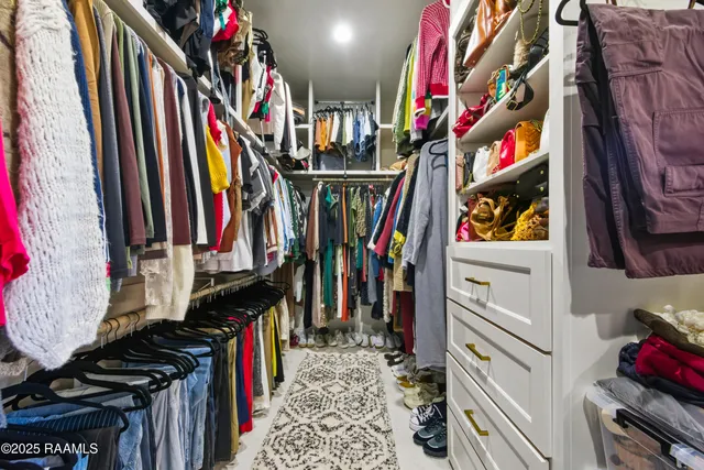 $569,000 | 300 Alexander Palm Avenue, Youngsville, LA 70592