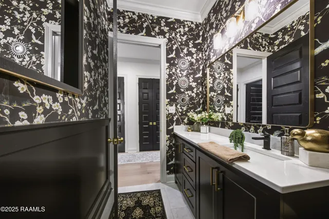 $569,000 | 300 Alexander Palm Avenue, Youngsville, LA 70592