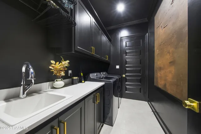 $569,000 | 300 Alexander Palm Avenue, Youngsville, LA 70592