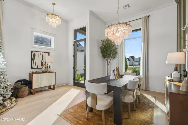 $569,000 | 300 Alexander Palm Avenue, Youngsville, LA 70592