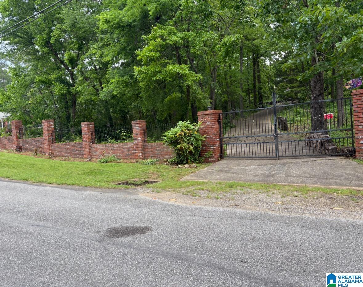 307 Crestview Road Anniston, AL 36207 - Photo 33 of 38