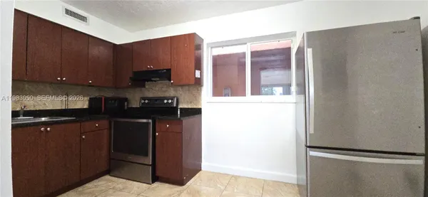 $1,895 | 718 Southeast 8th Street, Unit 1, Hialeah, FL 33010