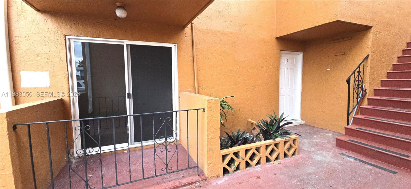 718 Southeast 8th Street, Unit 1 Hialeah, FL 33010 - Photo 10 of 11