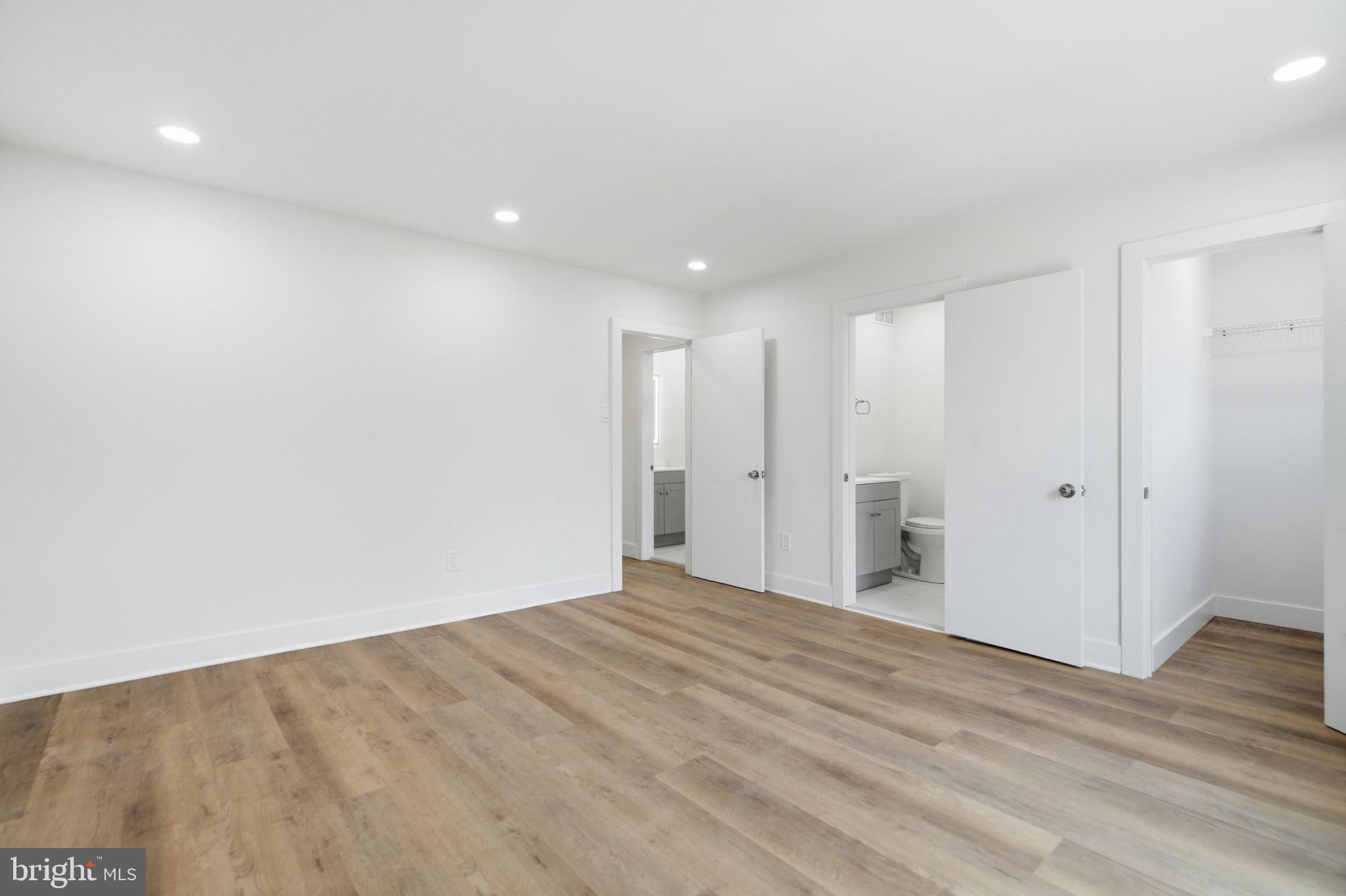 223 Parkdale Road Philadelphia, PA 19154 - Photo 12 of 29 Gallery Image 12
