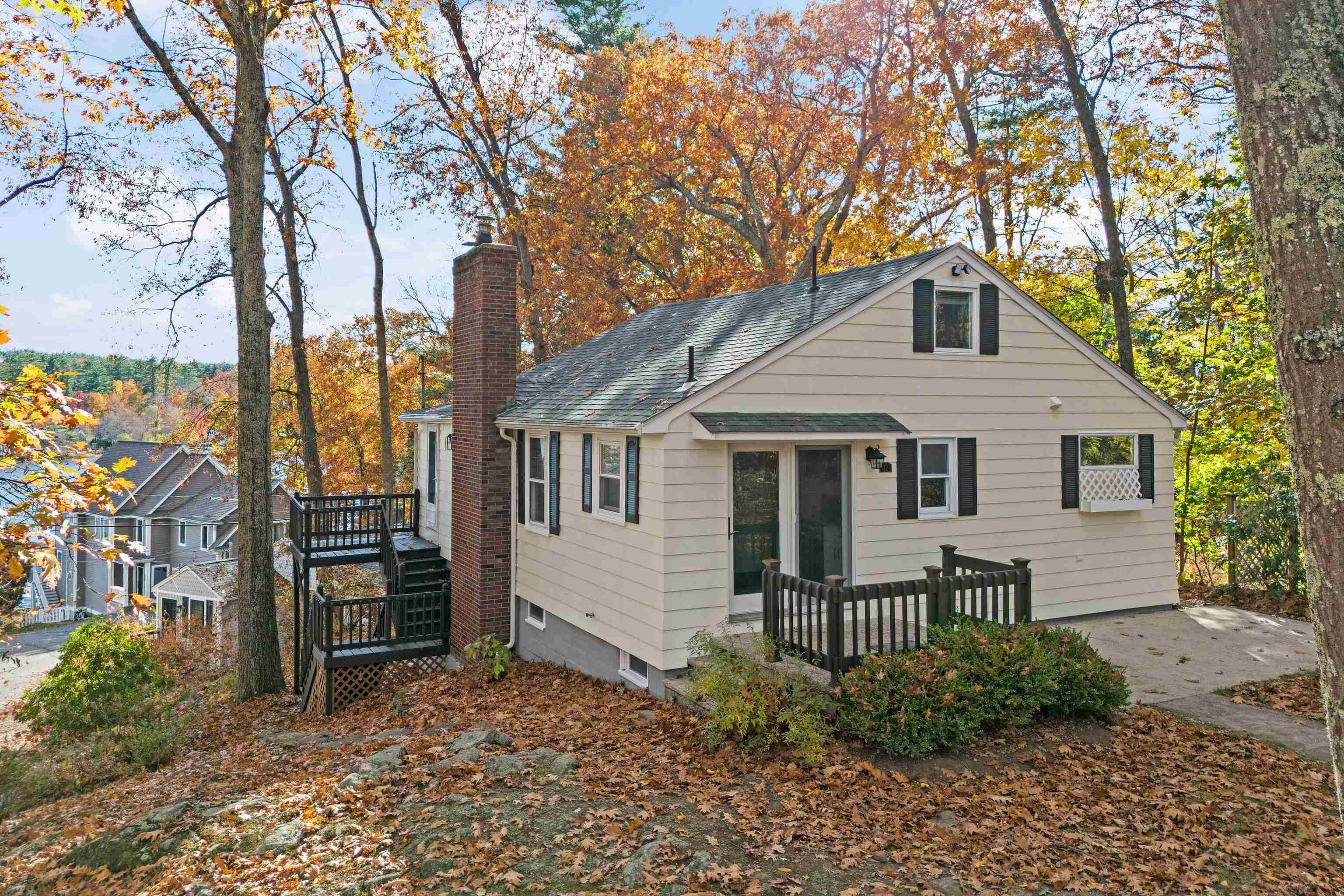 12 Gardner Road Windham, NH 03087 - Photo 1 of 41