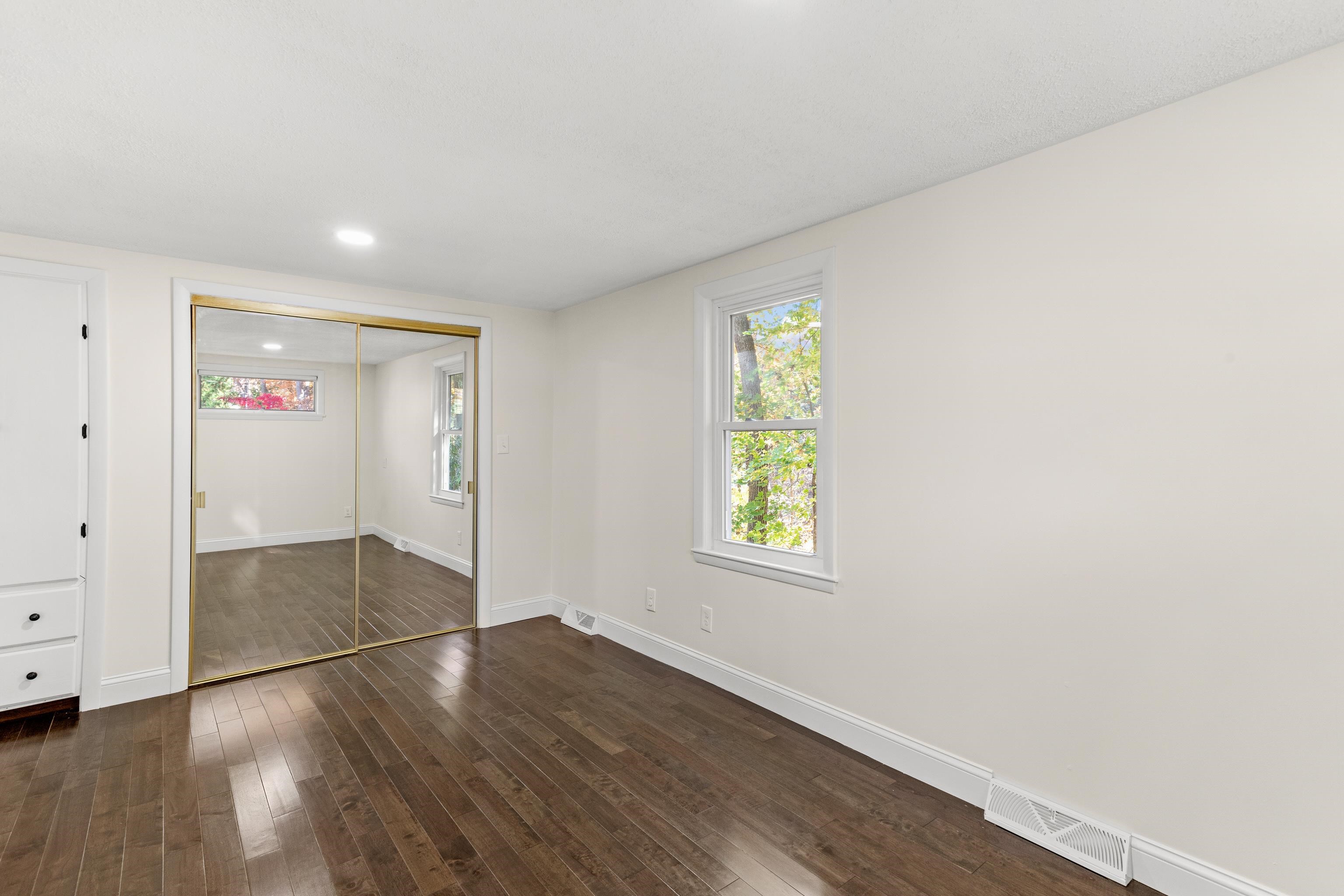 12 Gardner Road Windham, NH 03087 - Photo 31 of 41