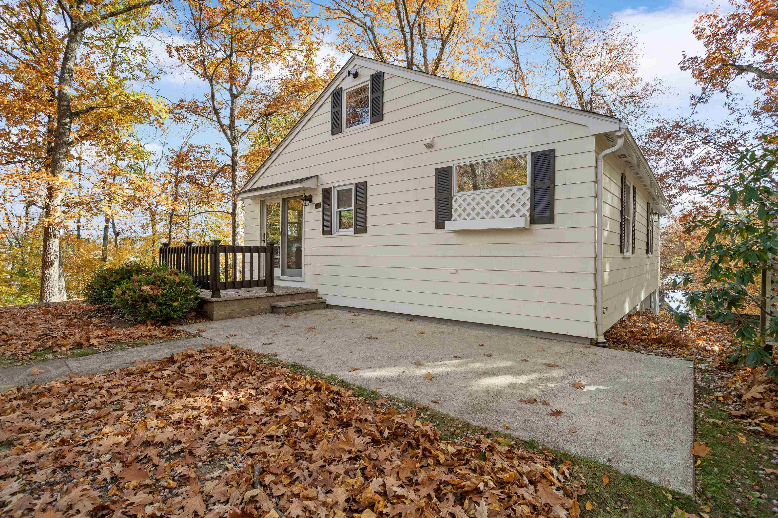 12 Gardner Road Windham, NH 03087 - Photo 38 of 41
