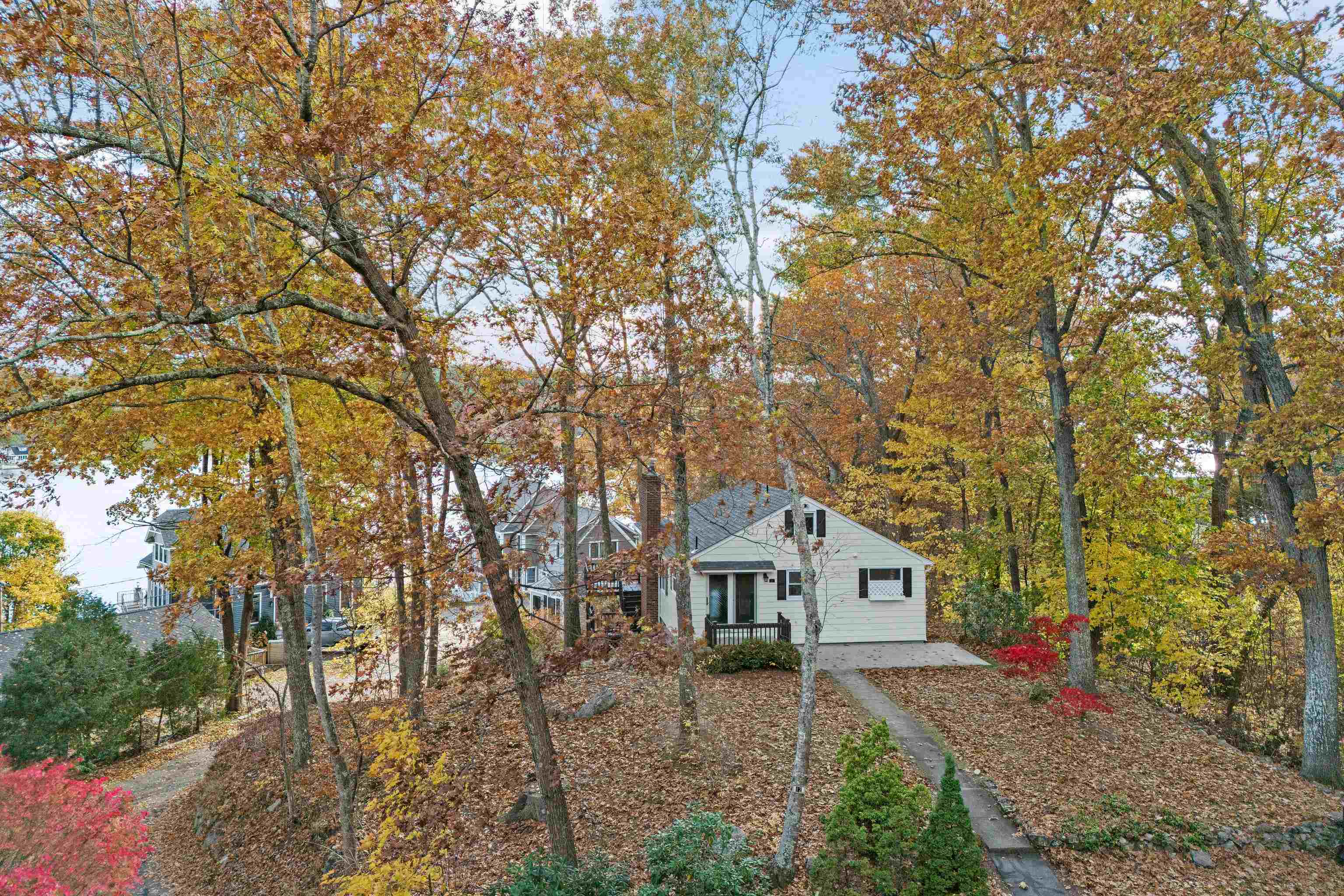 12 Gardner Road Windham, NH 03087 - Photo 4 of 41