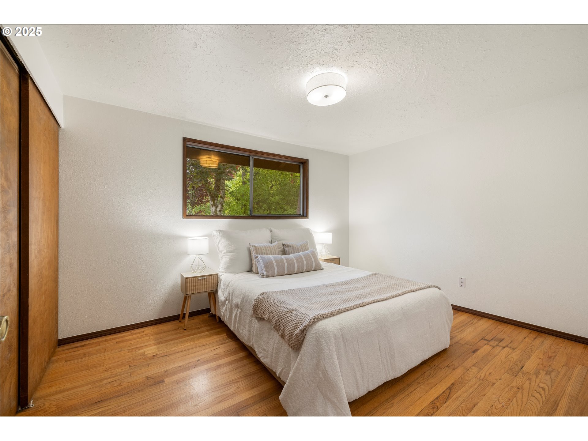 11755 Southwest 9th Street Beaverton, OR 97005 - Photo 11 of 20 Gallery Image 11