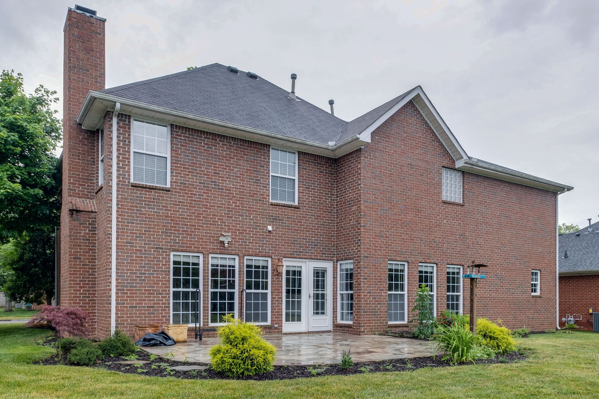 108 Berwick Place Franklin, TN 37064 - Photo 28 of 28 a front view of a house with garden