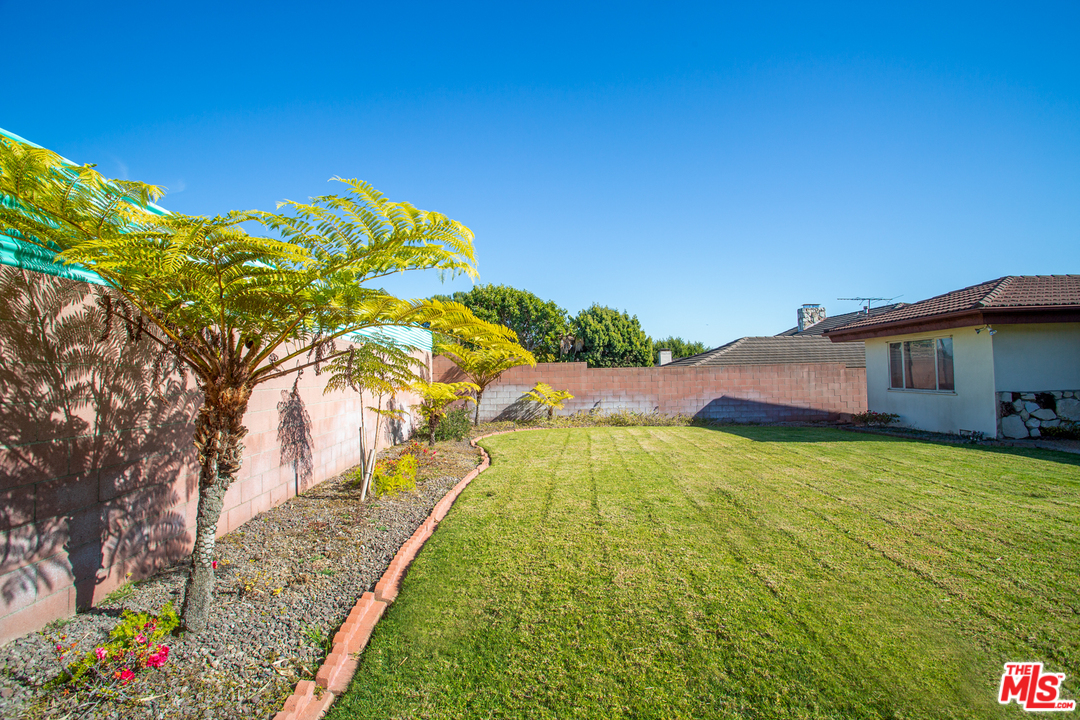 4245 Olympiad Drive View Park, CA 90043 - Photo 28 of 31