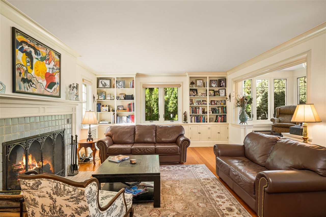 827 East Overbluff Road Spokane, WA 99203 - Photo 3 of 40 Gallery Image 3