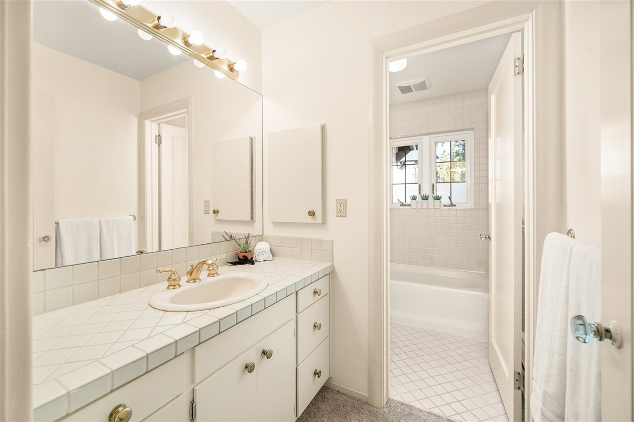 827 East Overbluff Road Spokane, WA 99203 - Photo 22 of 40 Gallery Image 22