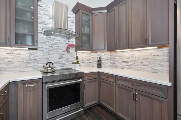 $699,900 | 305 Leckenby Way, Folsom, CA 95630