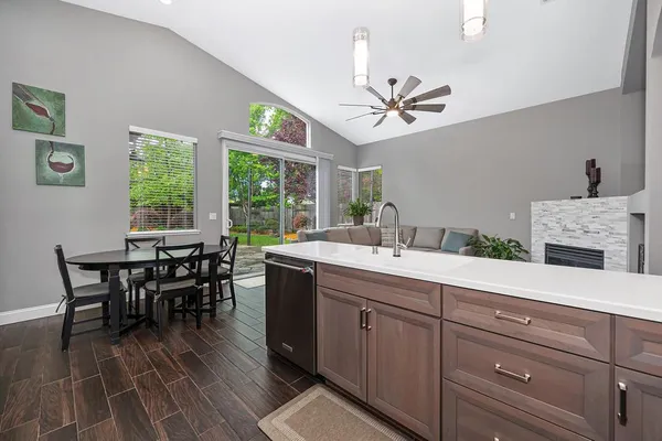 $699,900 | 305 Leckenby Way, Folsom, CA 95630