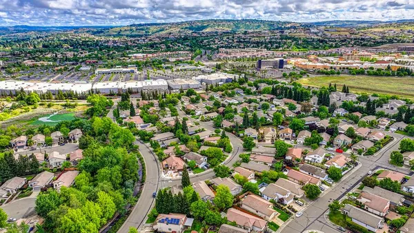 $699,900 | 305 Leckenby Way, Folsom, CA 95630