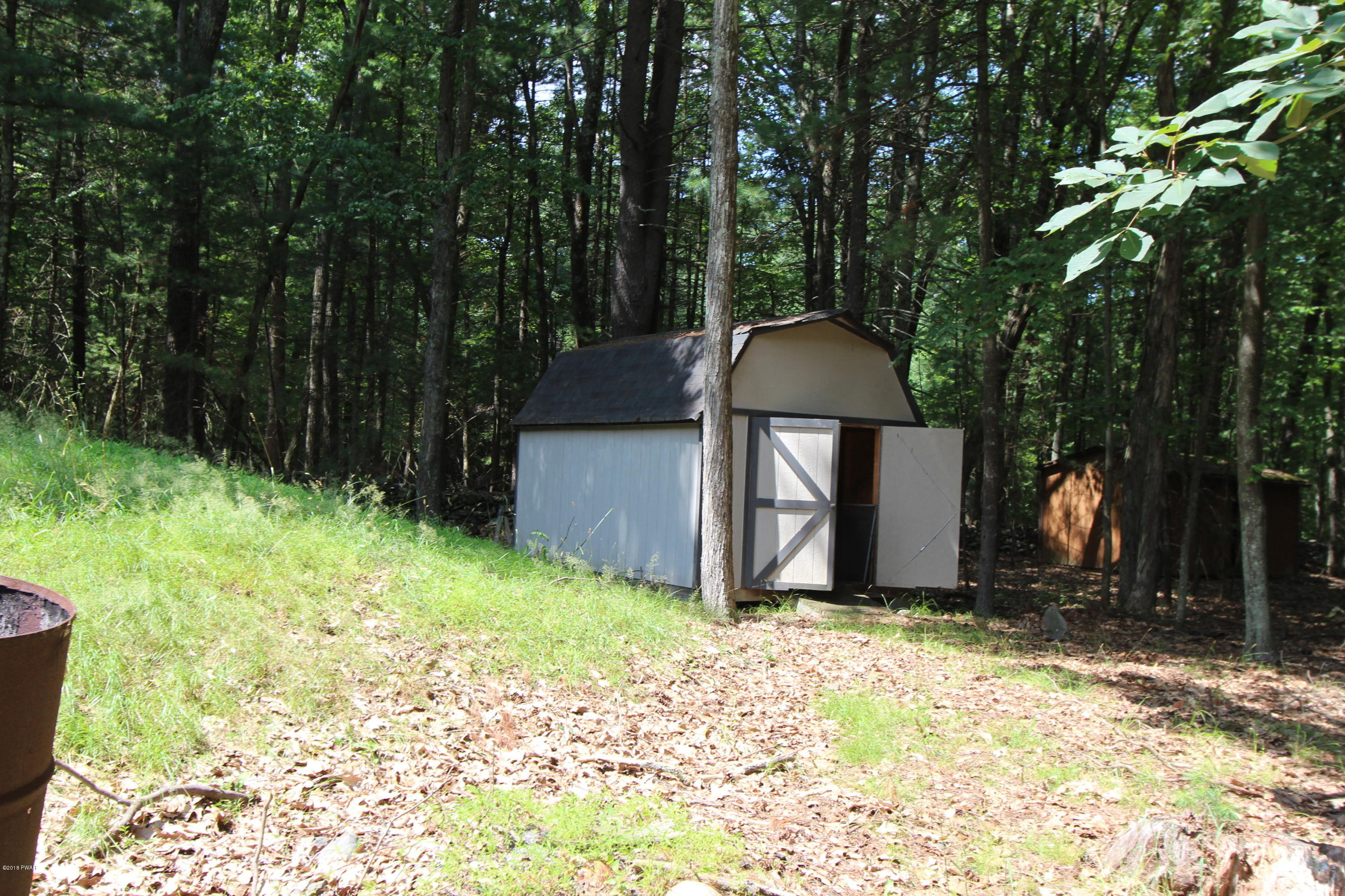121 Stone Field Road Milford, PA 18337 - Photo 2 of 16