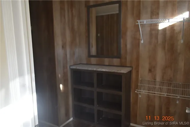 $124,400 | 28 East Vine Street, Campbellsburg, IN 47108