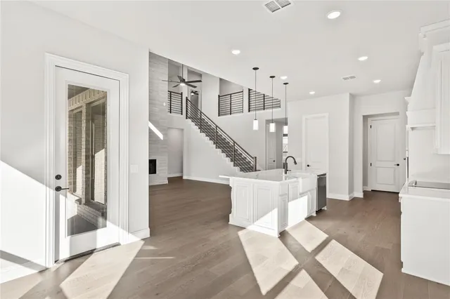 $614,000 | 643 Crystal Lk Lane, Red Oak, TX 75154