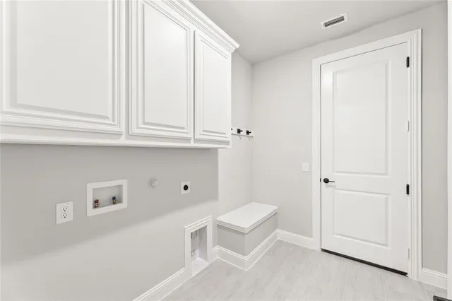 $614,000 | 643 Crystal Lk Lane, Red Oak, TX 75154