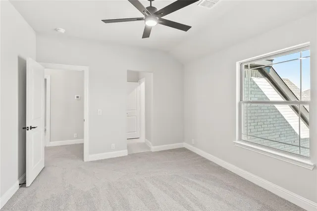 $614,000 | 643 Crystal Lk Lane, Red Oak, TX 75154