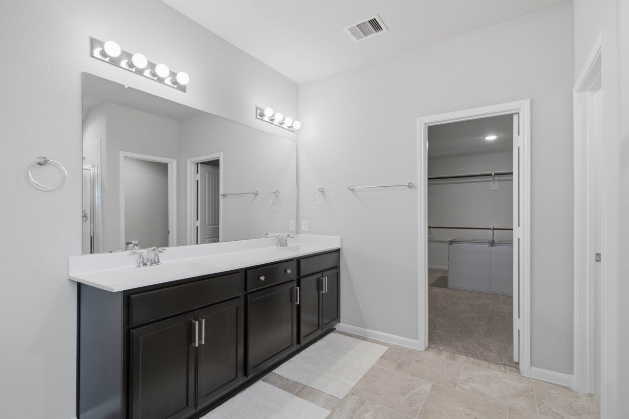 10110 Whitney Reach Drive Rosharon, TX 77583 - Photo 26 of 50 Secondary Bath