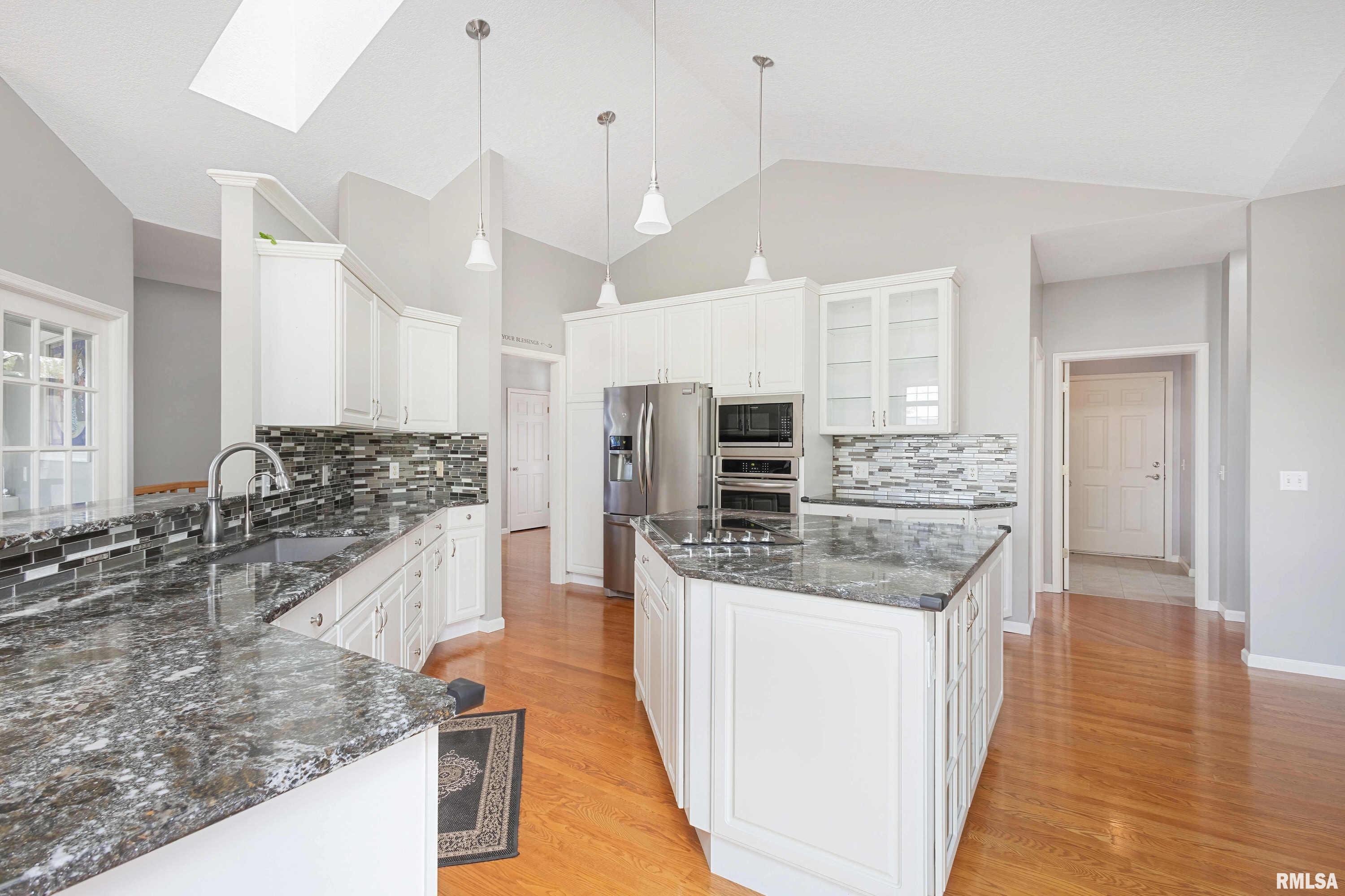 4409 Forest Road Davenport, IA 52807 - Photo 16 of 37 Gallery Image 16
