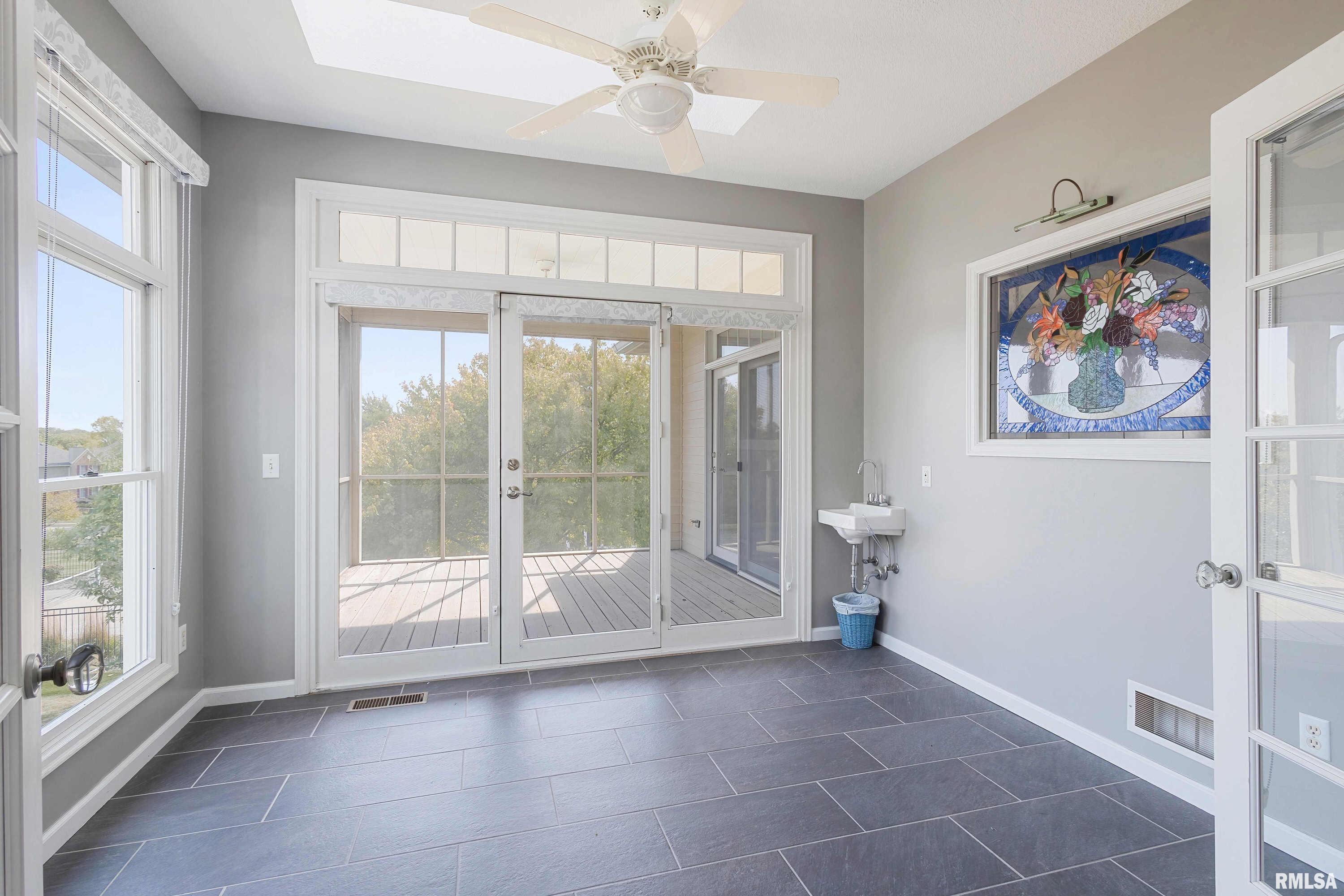 4409 Forest Road Davenport, IA 52807 - Photo 20 of 37 Gallery Image 20