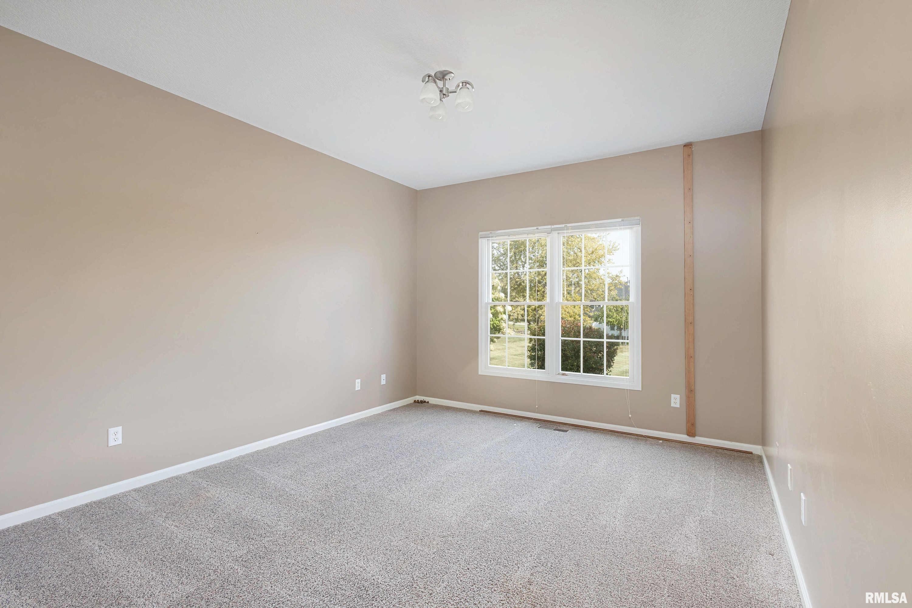 4409 Forest Road Davenport, IA 52807 - Photo 23 of 37 Gallery Image 23