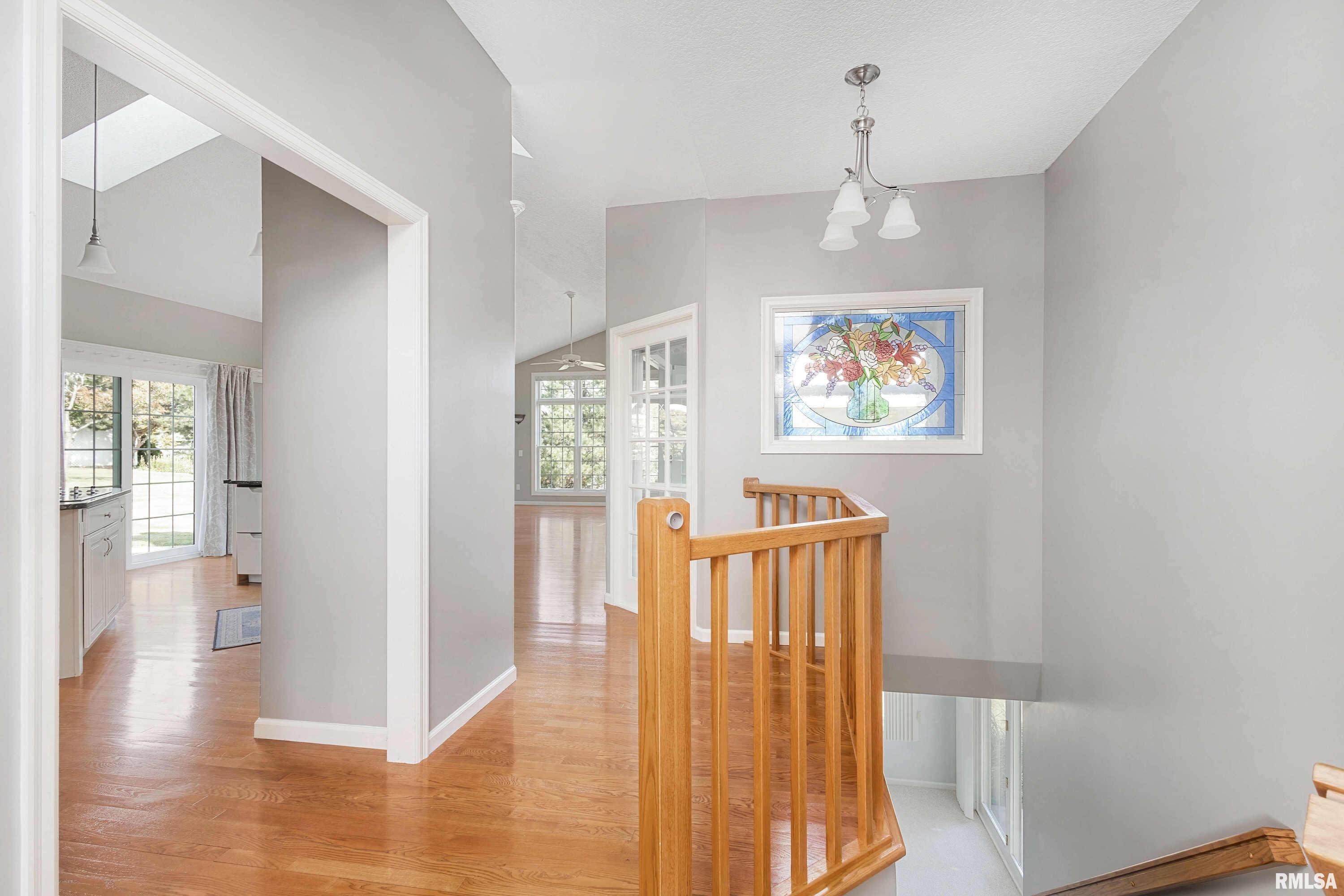 4409 Forest Road Davenport, IA 52807 - Photo 5 of 37 Gallery Image 5