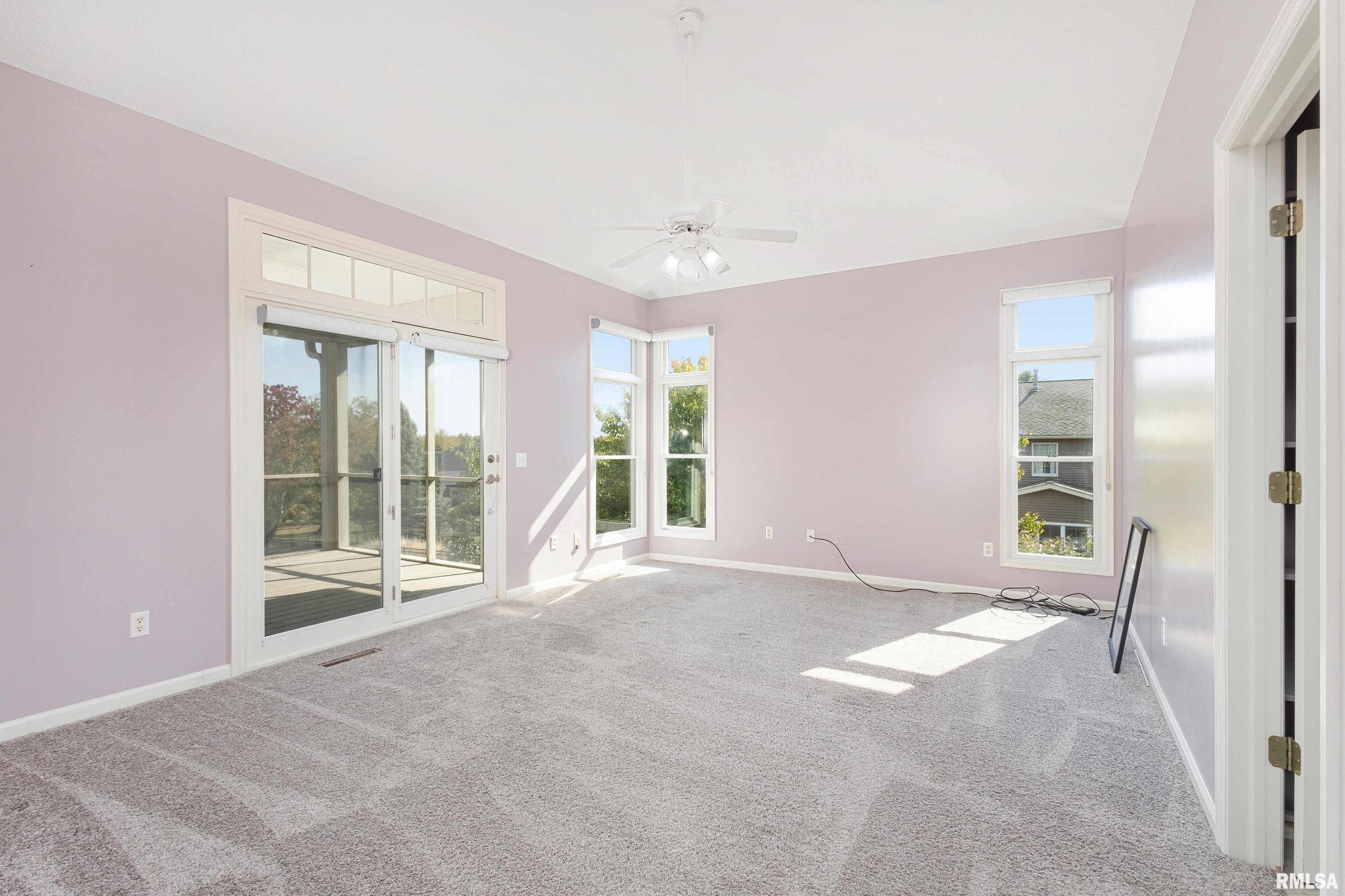 4409 Forest Road Davenport, IA 52807 - Photo 6 of 37 Gallery Image 6