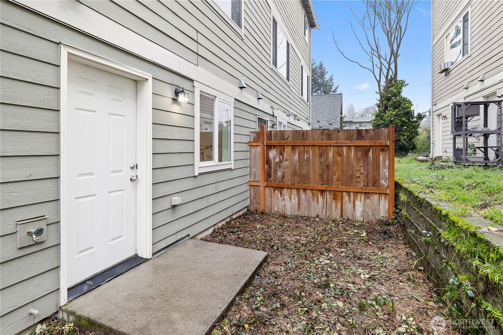 5621 South Lawrence Street, Unit C Tacoma, WA 98409 - Photo 27 of 29 a view of a pathway of a house