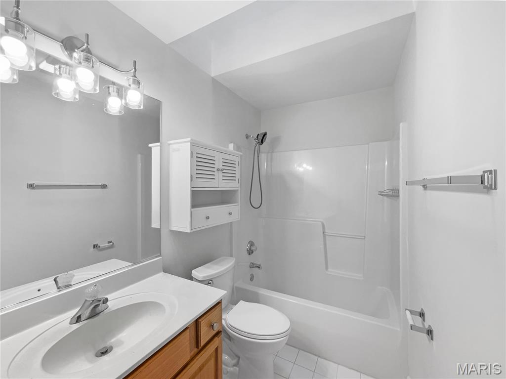 596 Eagle Manor Lane Chesterfield, MO 63017 - Photo 17 of 23