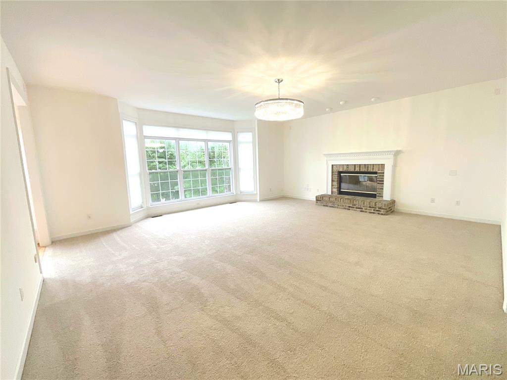 596 Eagle Manor Lane Chesterfield, MO 63017 - Photo 2 of 23