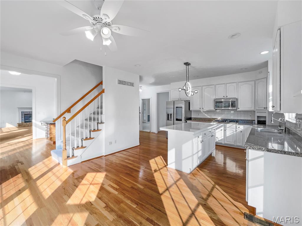 596 Eagle Manor Lane Chesterfield, MO 63017 - Photo 10 of 23