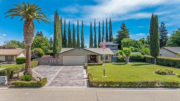 $895,000 | 940 Constitution Way, Tracy, CA 95376
