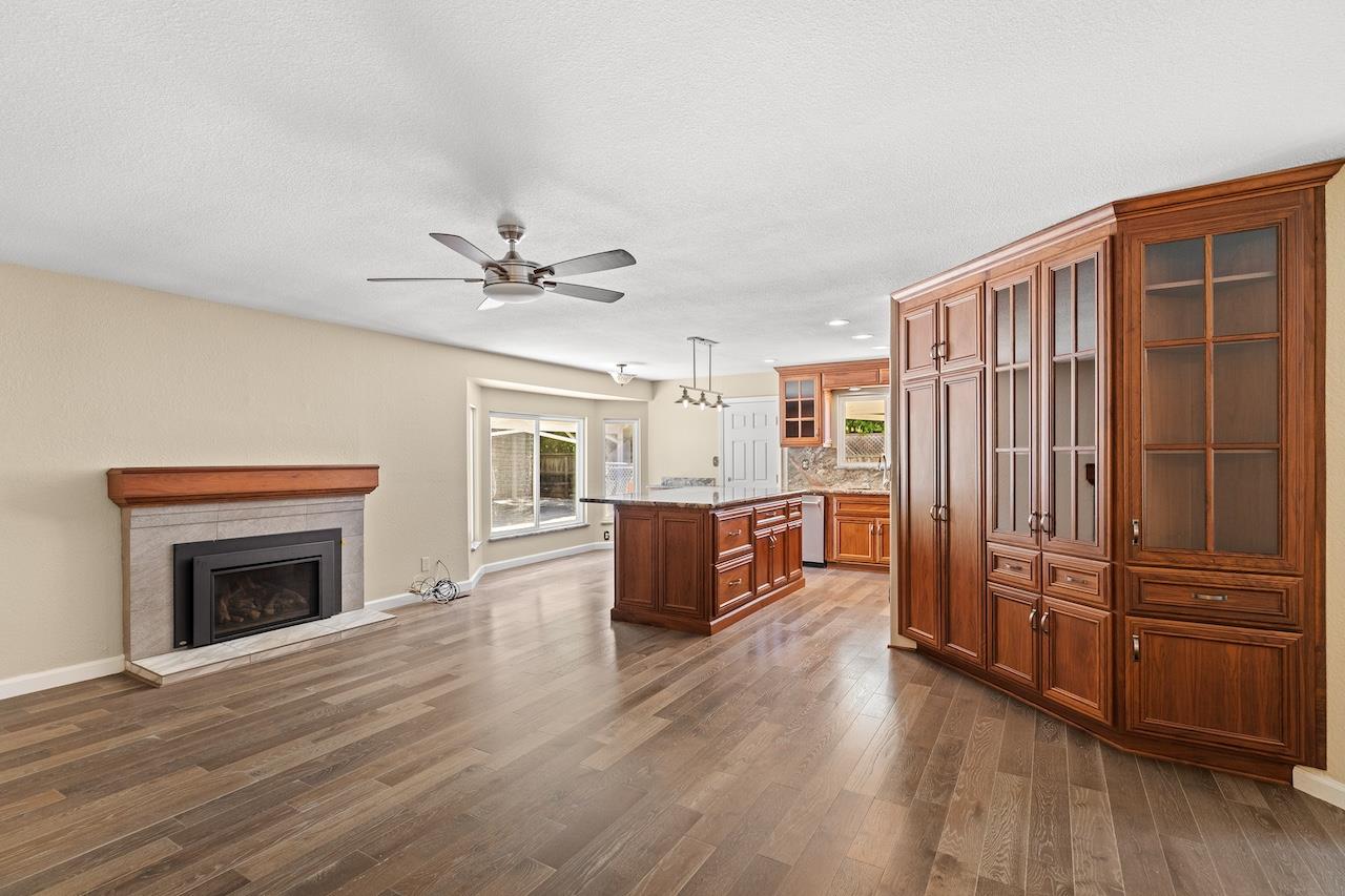 940 Constitution Way Tracy, CA 95376 - Photo 15 of 63 a living room with furniture and a fireplace